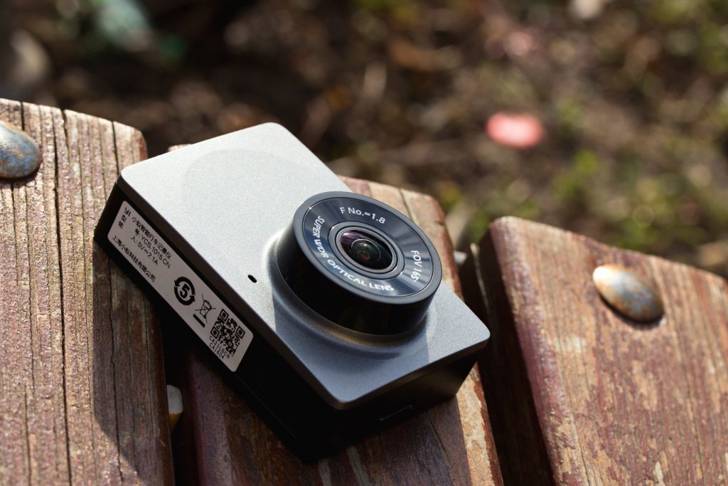 Xiaomi Yi Dash Camera přední strana 2
