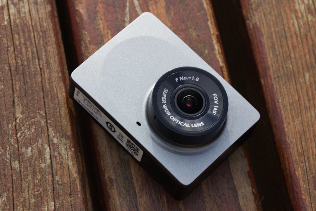 Xiaomi Yi Dash Camera přední strana 3