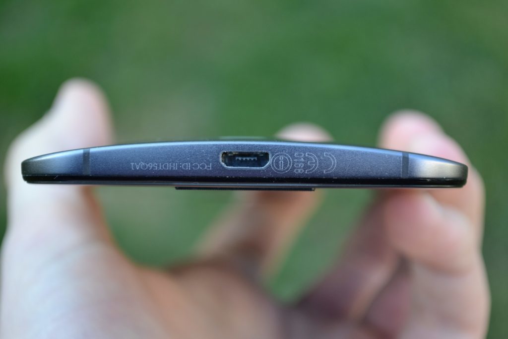 Motorola Moto X 2014 MicroUSB konektor