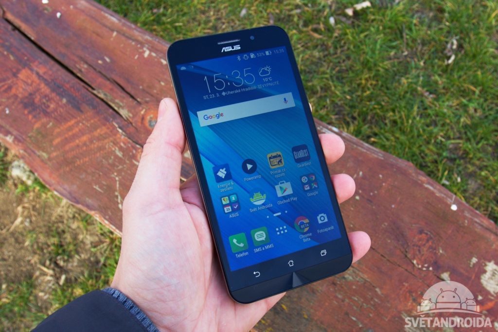 Asus Zenfone Max displej