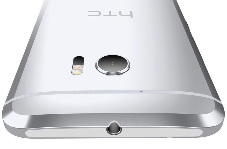 HTC 10 TopPer GlacierSilver16Feb5 1