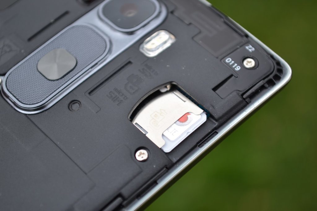 LG G Flex 2 Micro SIM a Micro SD