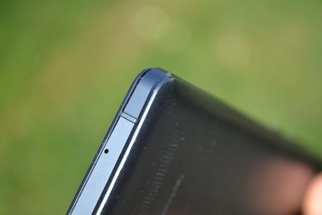 THL 2015 konstrukce telefonu 2