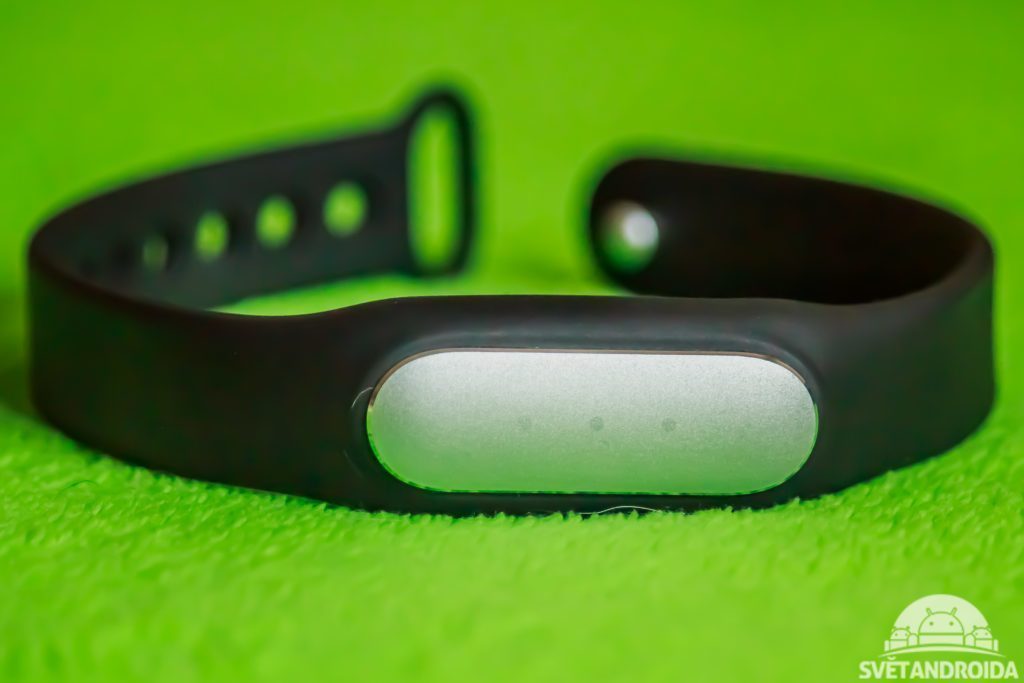 Xiaomi MiBand 1S zepředu zhasnutý