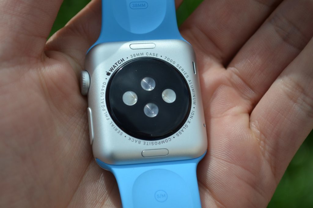 Apple Watch senzory pro tep bezdrátové nabíjení