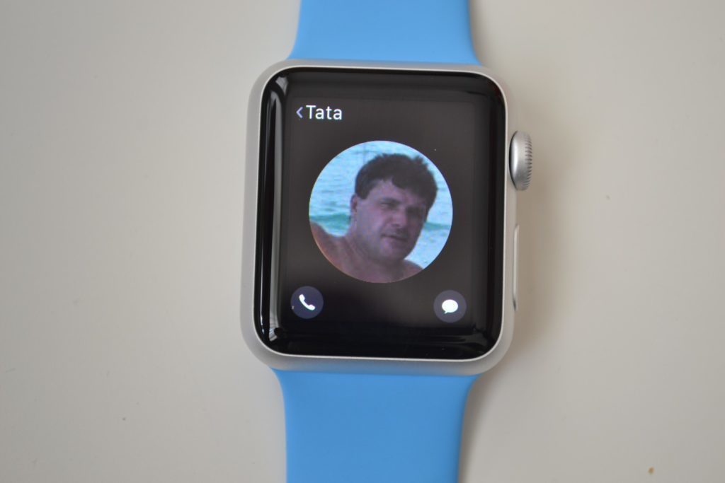 Apple Watch telefonování 1