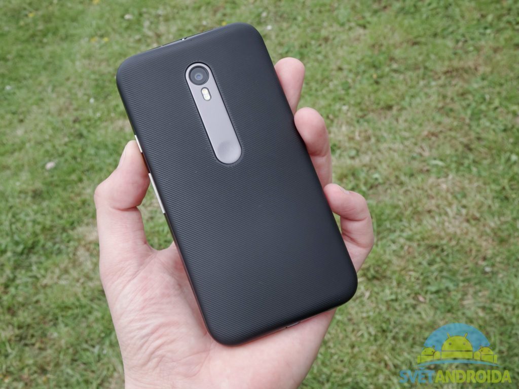 Lenovo Moto G (2015) - konstrukce, zadní strana 2
