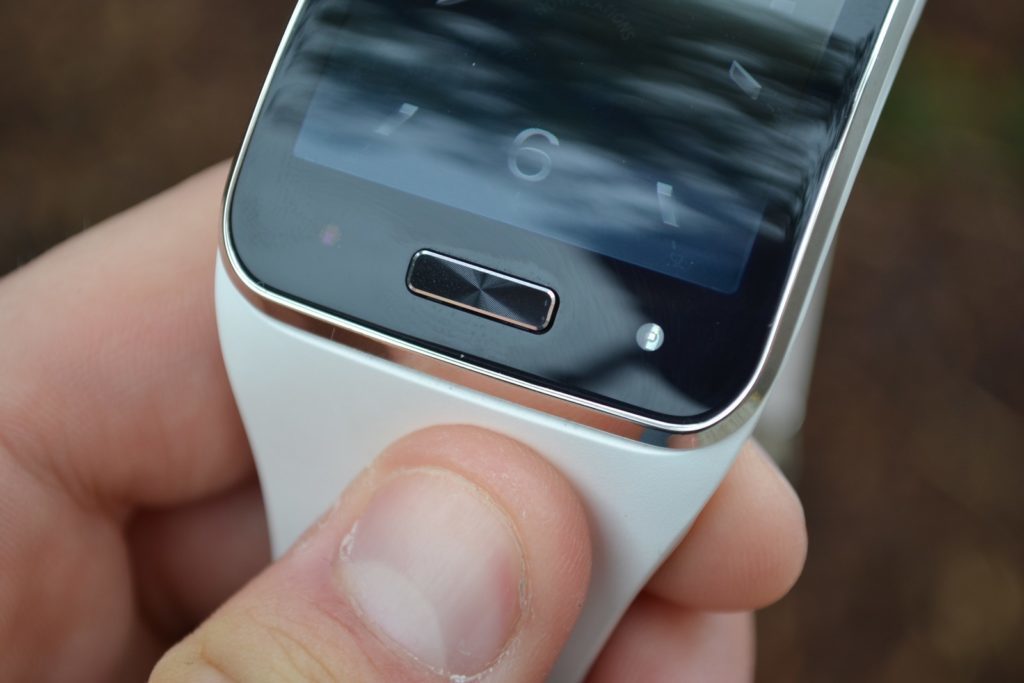 Samsung Gear S ovládací tlačítka