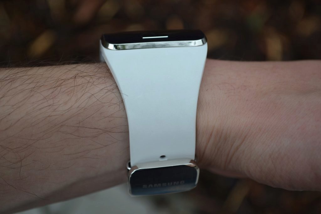Samsung Gear S pásek z boku