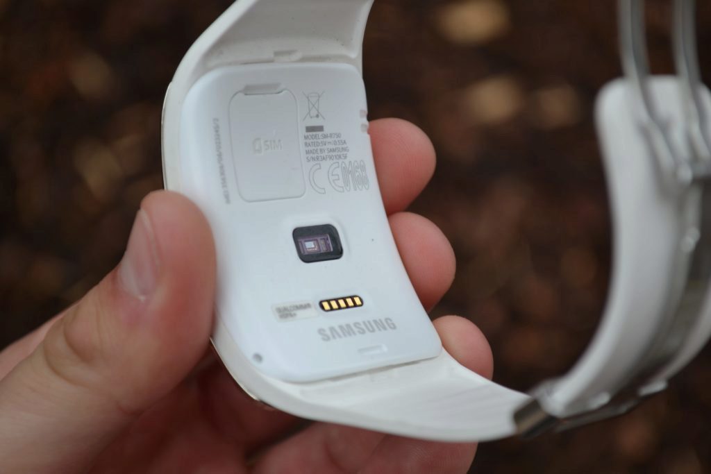 Samsung Gear S zadní část 1