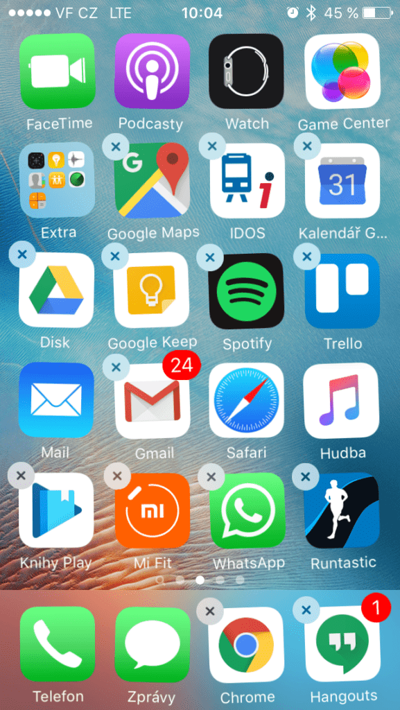 Apple iPhone SE iOS 9 domácí obrazovka 3