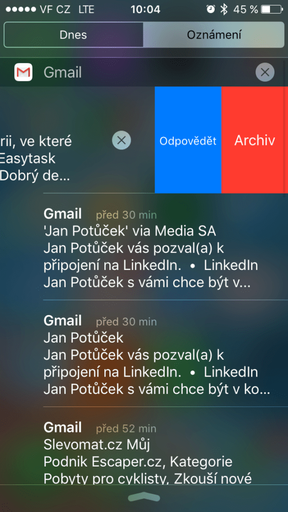 Apple iPhone SE iOS 9 notifikační lišta 2