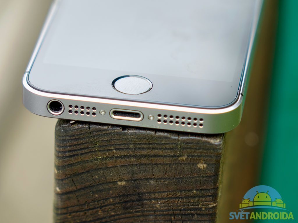 Apple iPhone SE konstrukce lightning 35mm jack 2