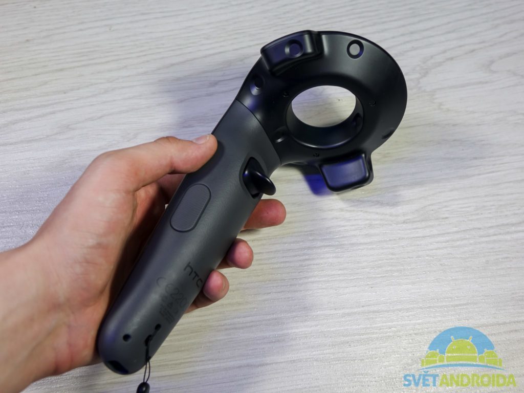 HTC Vive konstrukce pohybový ovladač 2