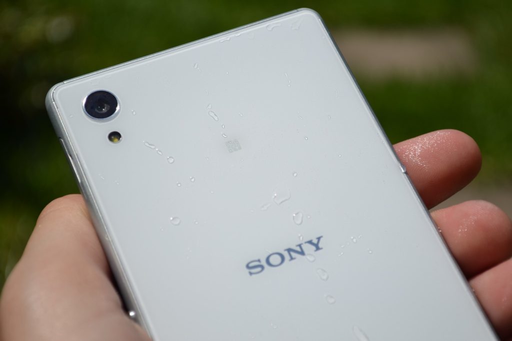 Sony Xperia M4 Aqua objektiv fotoaparátu 1