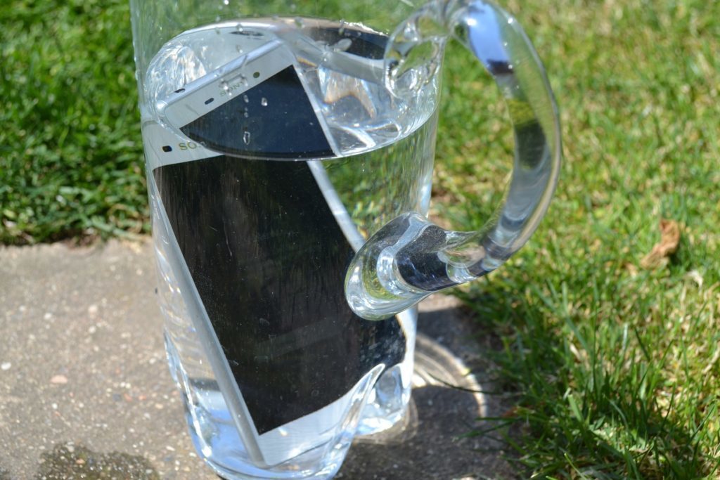 Sony Xperia M4 Aqua test voděodolnosti 1