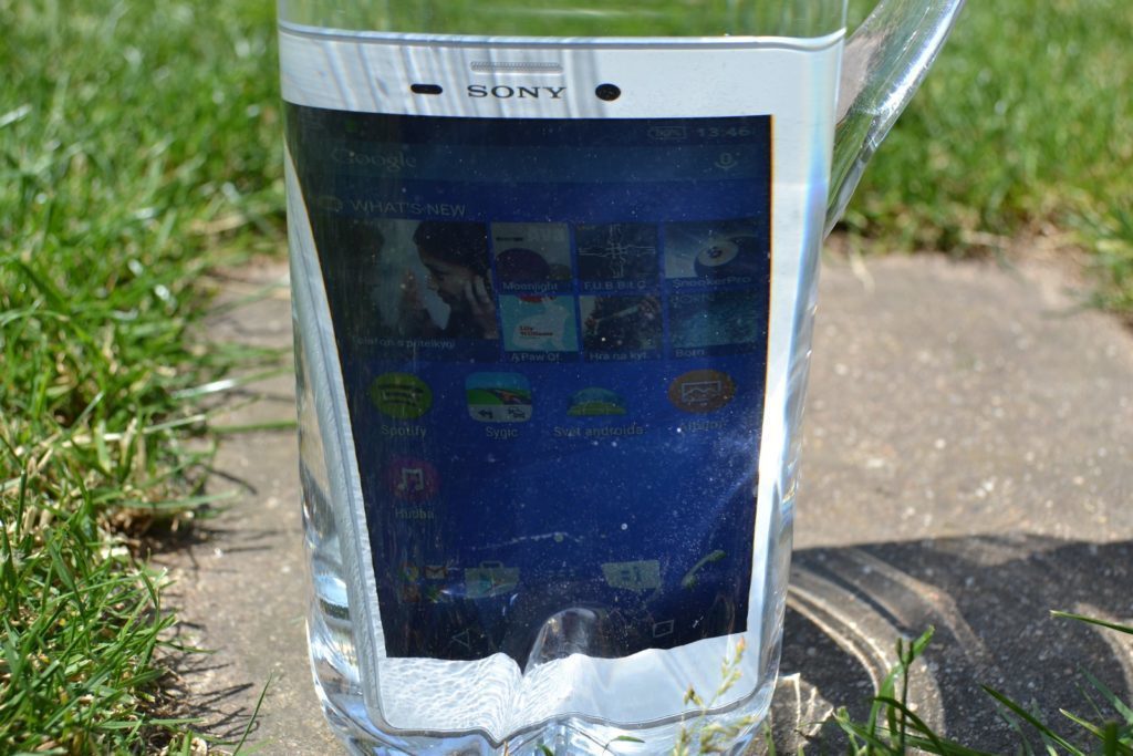 Sony Xperia M4 Aqua test voděodolnosti 2