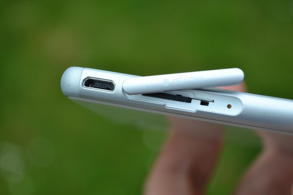 Sony Xperia M4 Aqua voděodolné krytky 2