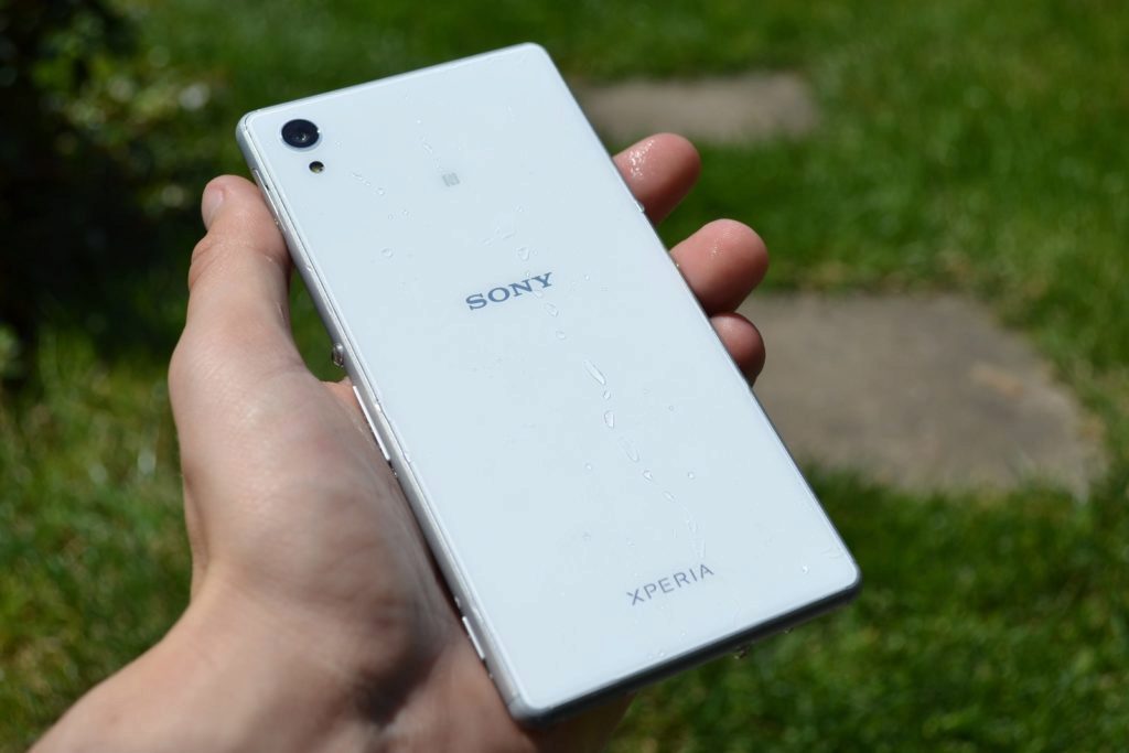 Sony Xperia M4 Aqua zadní strana telefonu 4