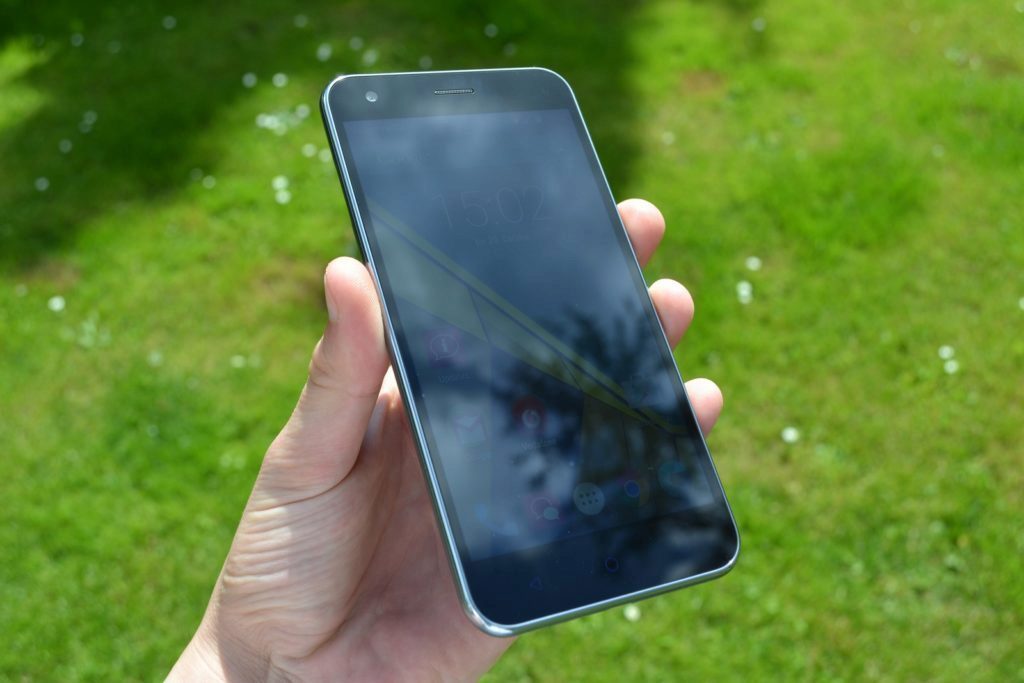 Vodafone Smart ultra 6 konstrukce přední strana 3