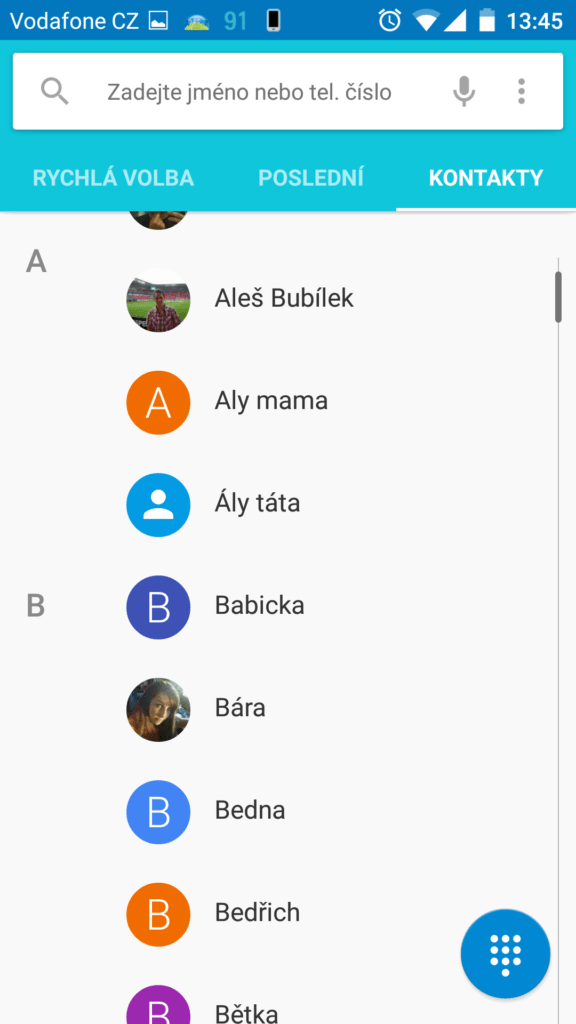 Vodafone Smart ultra 6 kontakty a volání 2