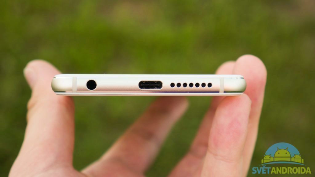 Honor 8 konstrukce USB C