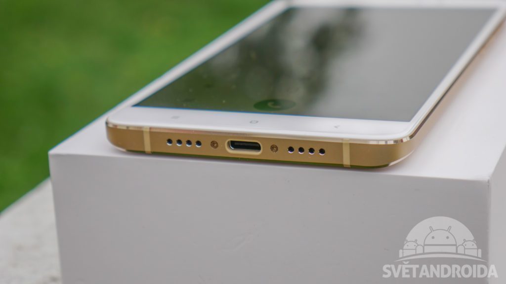 xiaomi-mi5s-plus-konstrukce-reproduktor