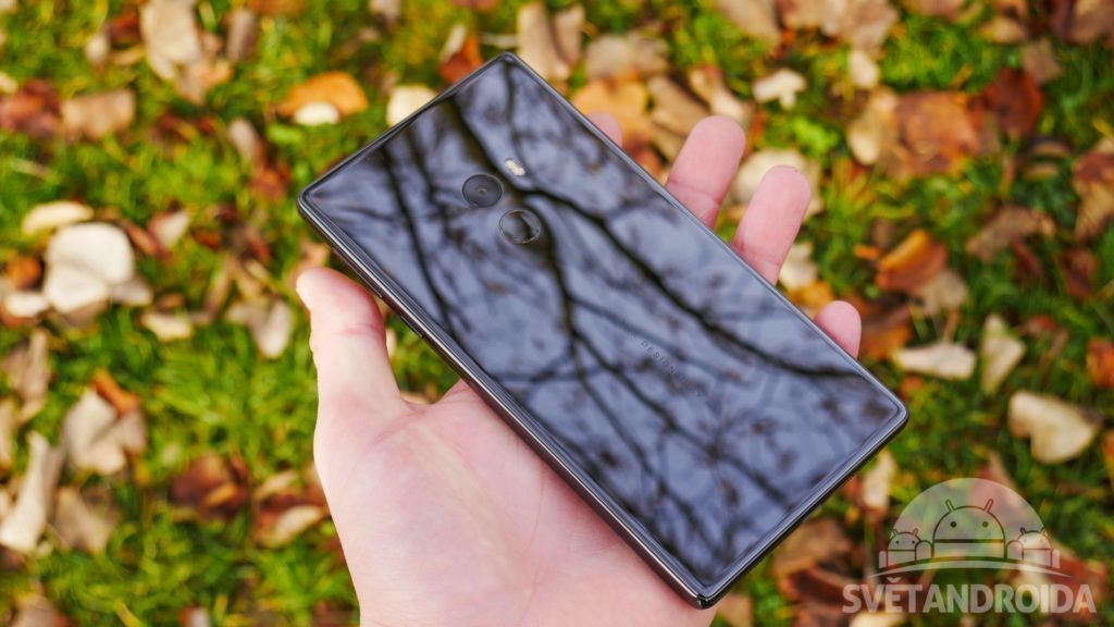 xiaomi-mi-mix-konstrukce-zadni-cast