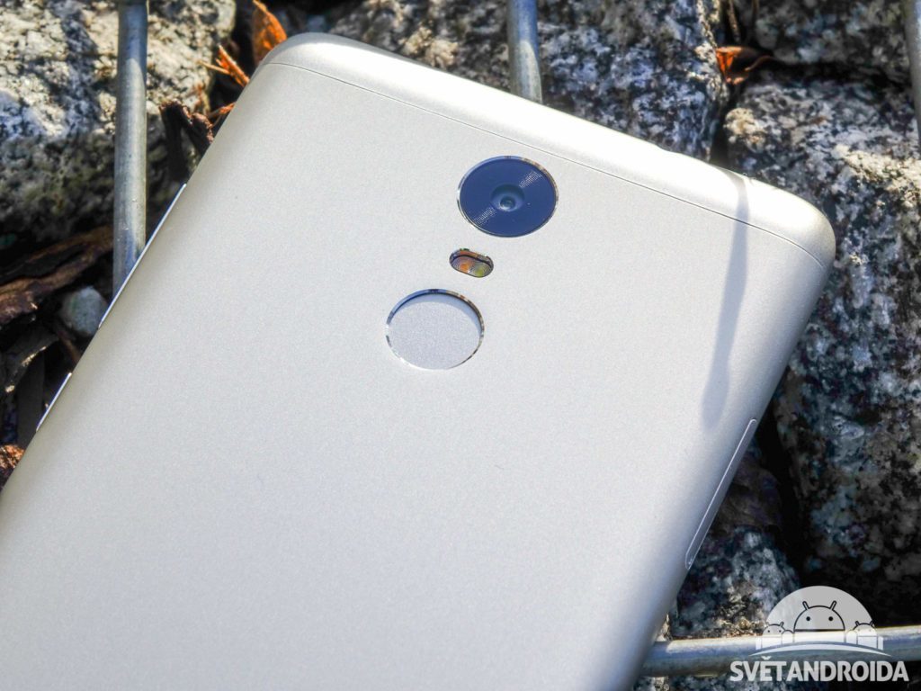 Xiaomi Redmi Note 3 konstrukce zadní část 1