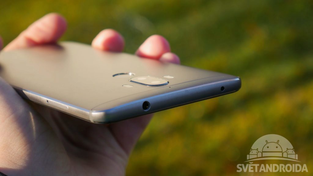 Huawei Mate 9 konstrukce drzeni 1