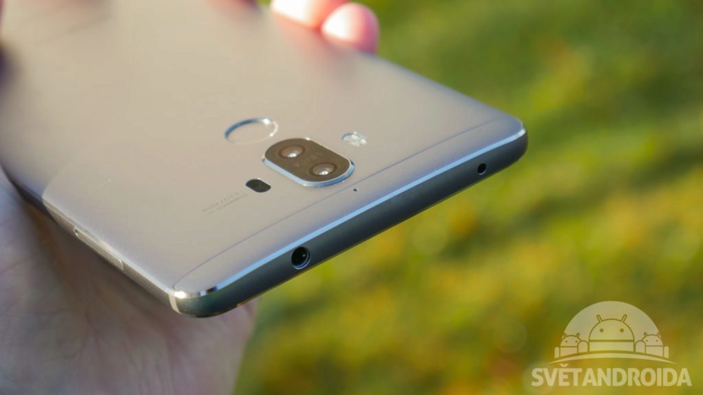 Huawei Mate 9 konstrukce horni strana