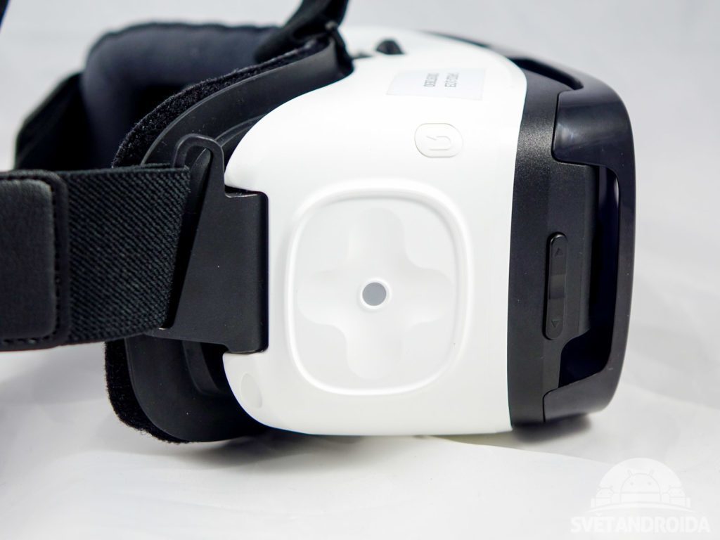 Samsung Gear VR Lite SM R322 konstrukce touchpad