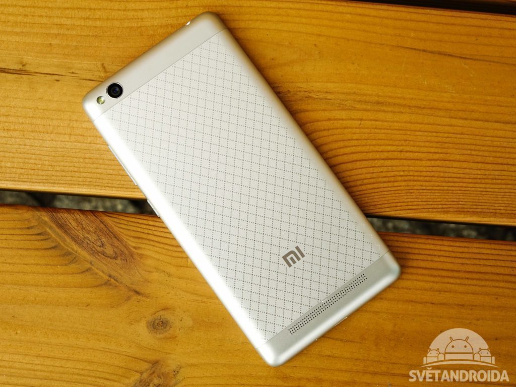 Xiaomi Redmi 3 konstrukce záda telefonu 3
