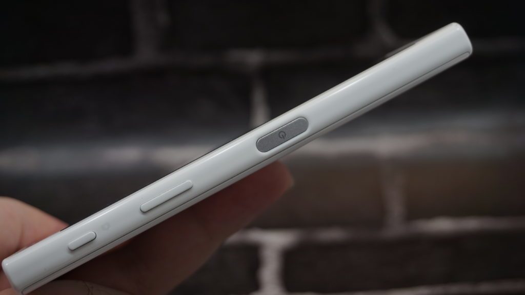 Sony Xperia X Compact ctecka otisku prstu