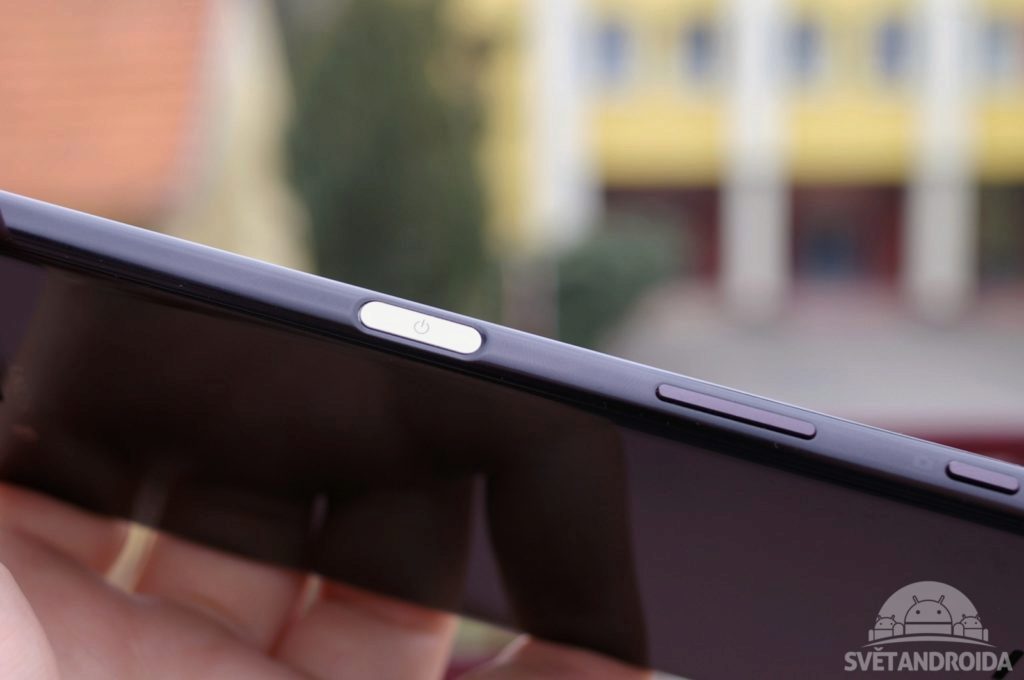 Xperia XZ čtečka
