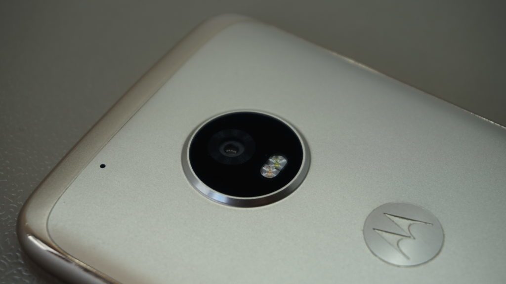 Moto G5 Plus konstrukce 7