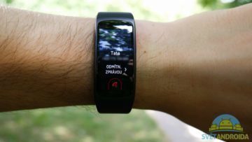Samsung Gear Fit 2 displej notifikace