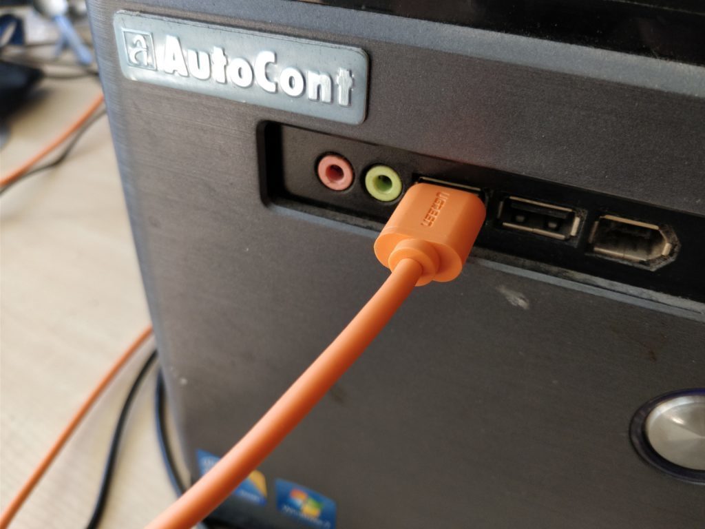 telefon nenabiji z usb portu
