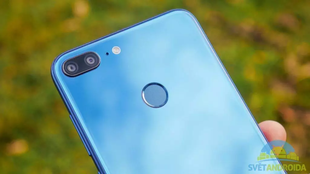 Honor 9 Lite konstrukce 19