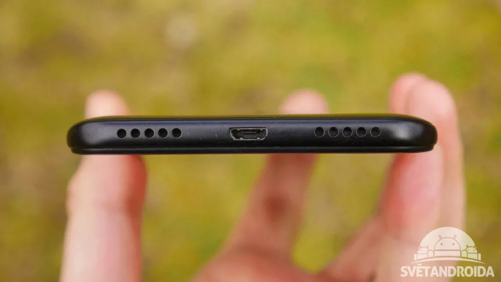 Xiaomi Redmi 5 Plus-recenze-konstrukce-konektivita-2