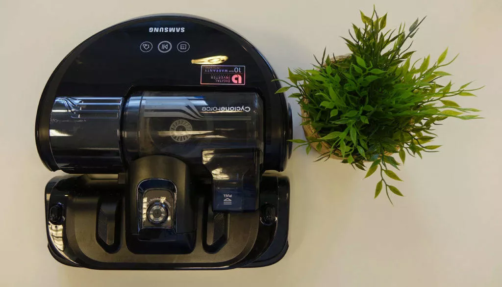 inteligentni vysavac samsung powerbot design
