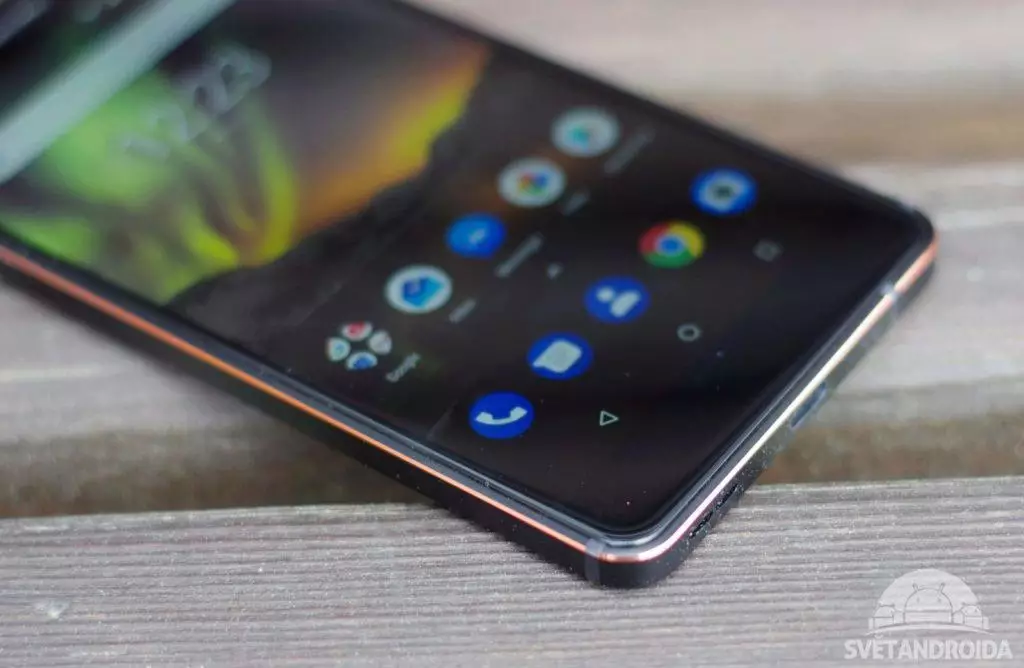 Nokia 6.1 rám