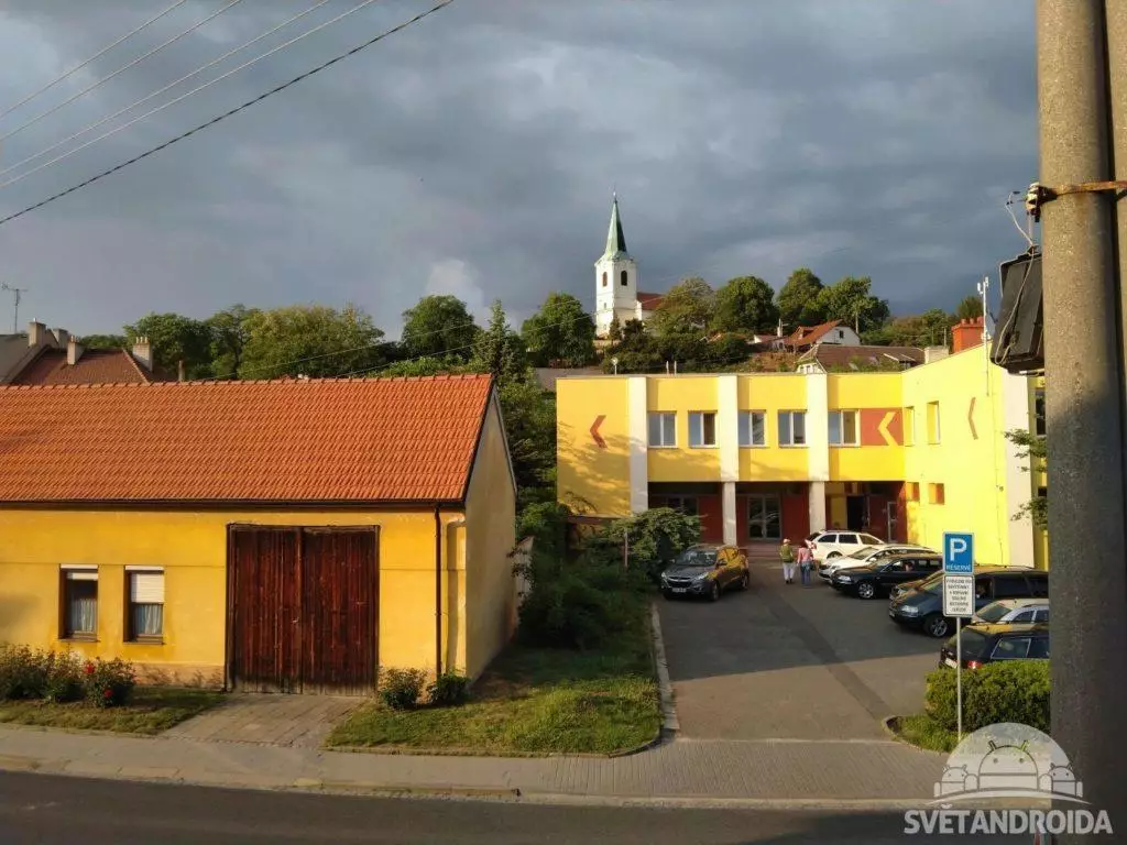 Nokia 6.1 fotografie budovy