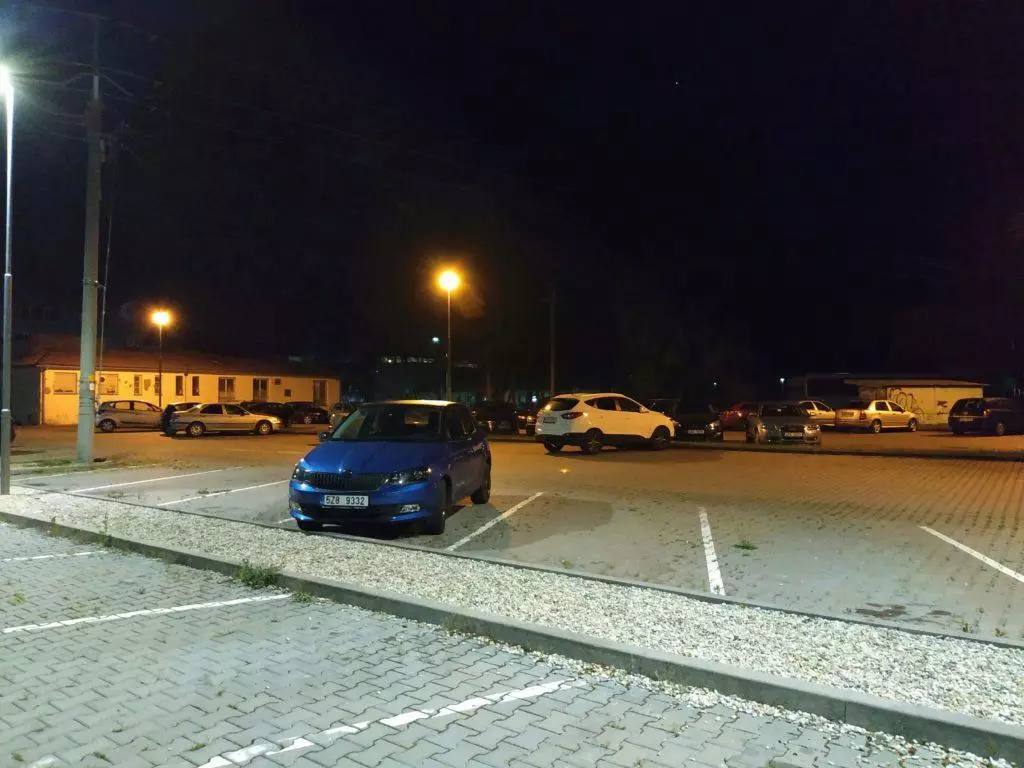 Xiaomi Redmi Note 5 fotografie noc