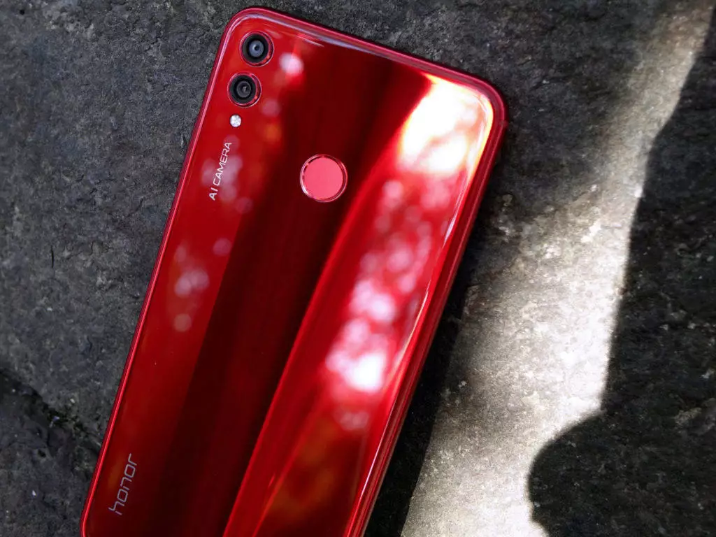 honor 8x design ctecka otisku prstů