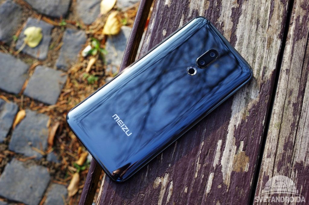 Meizu 16th záda