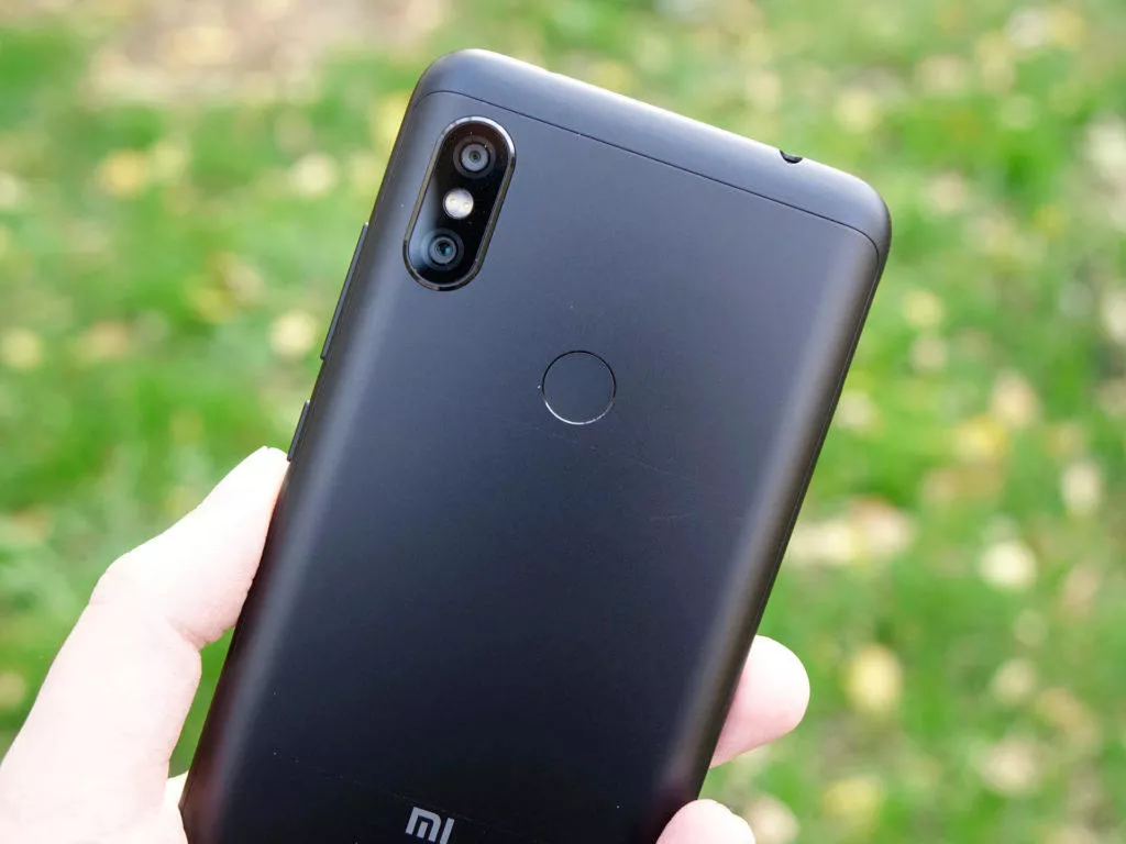 Zadní strana 2 Xiaomi Redmi Note 6 Pro