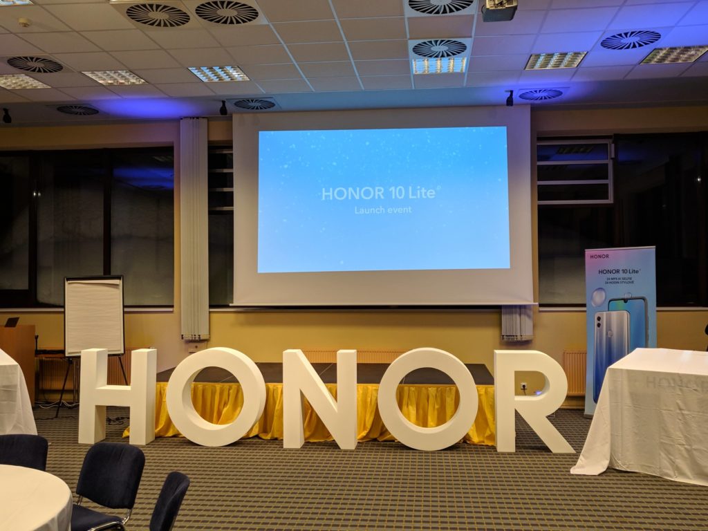 Honor 10 Lite predstaveni prezentace