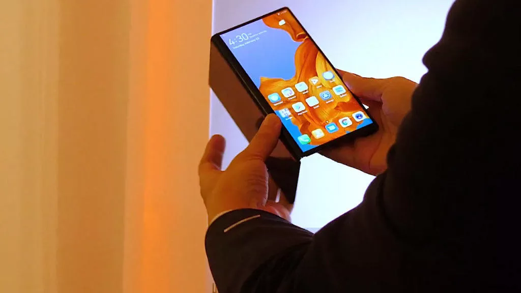 Huawei Mate X ohybani