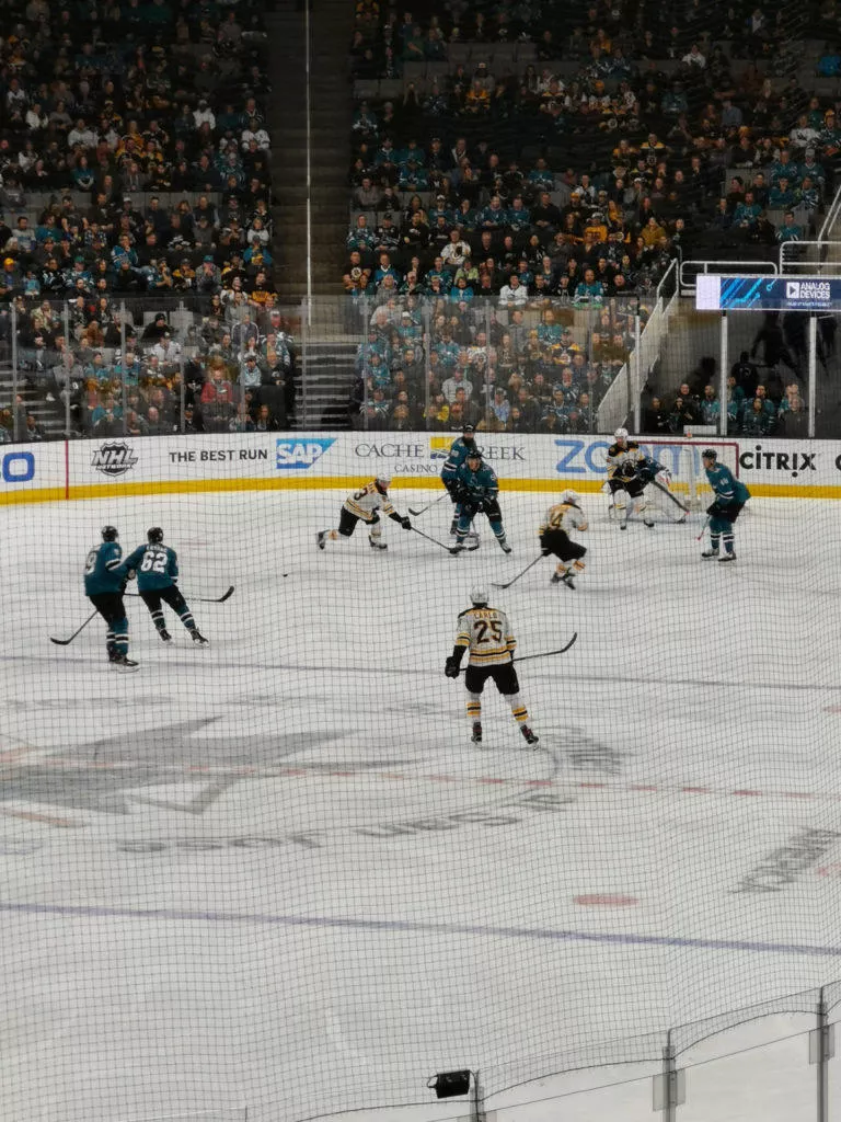 predstaveni-samsung-novinek-hokej